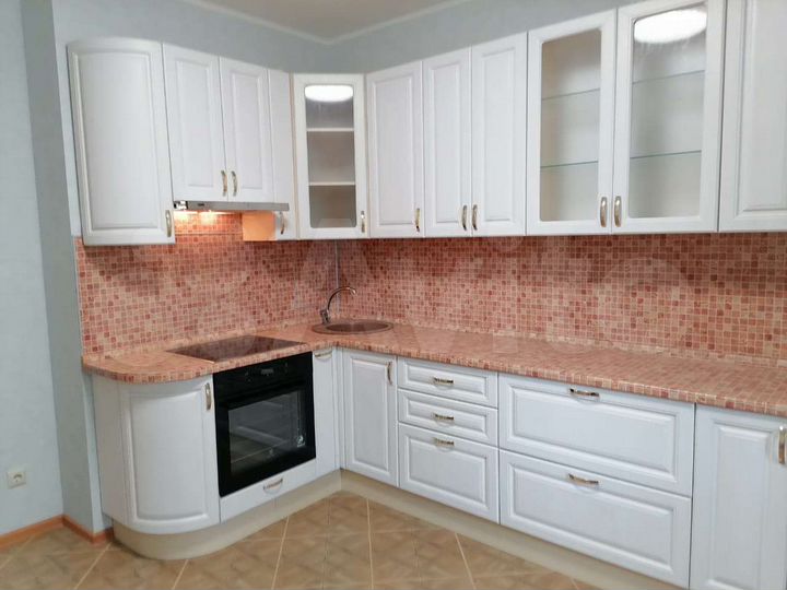 2-к. квартира, 74 м², 2/14 эт.