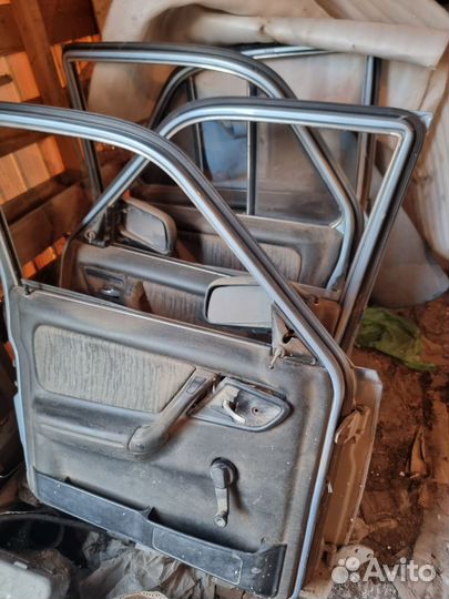 Двери волга 3110