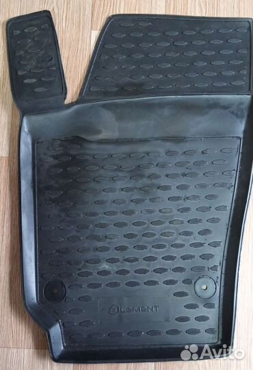 Коврики в машину эlement