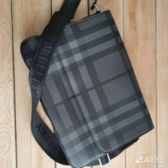 Сумка через плечо burberry