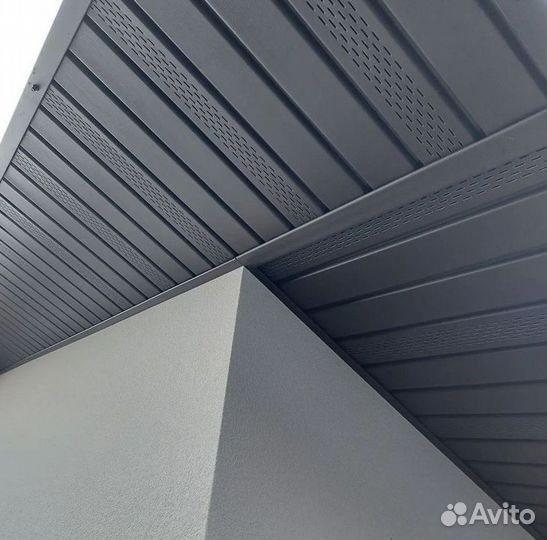 Софит с центральной перфорацией