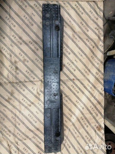 Абсорбер бампера передний Ford Focus 1