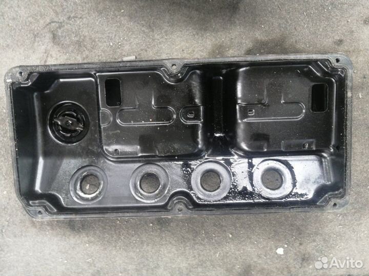 Крышка клапанов Mitsubishi Lancer 9 CS2A 4G18