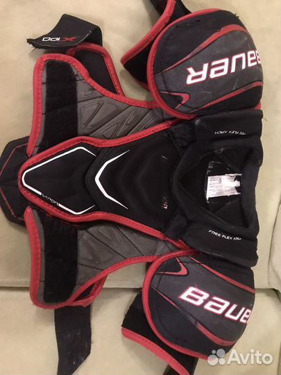 Нагрудник хоккейный bauer