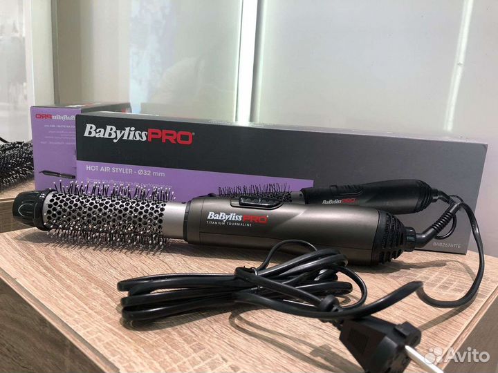 Фен-щетка Babyliss Pro (новая)