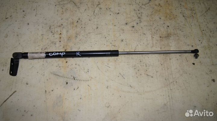 Амортизатор 5-ой двери SF5 2000г