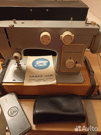 Швейная машина Чайка 142 м