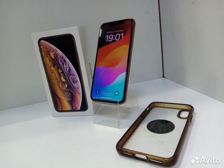 iPhone Xs, 64 ГБ