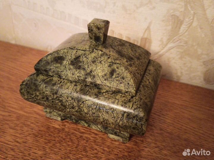 Шкатулка змеевик, винтаж