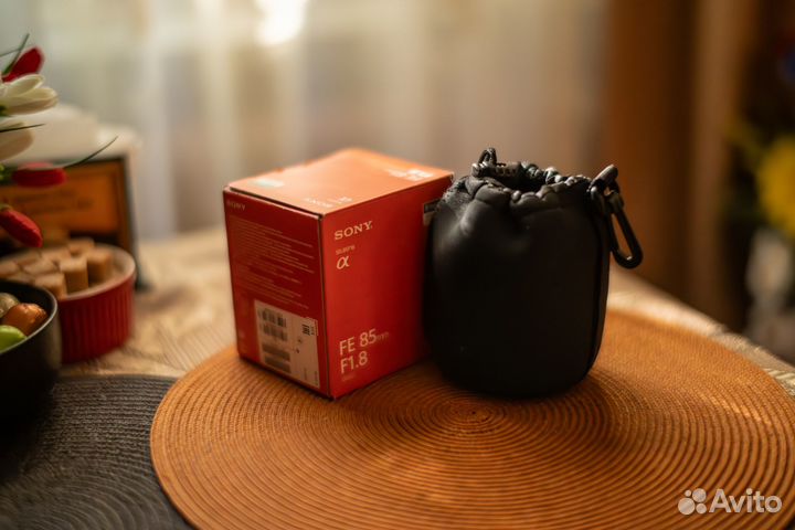 Объектив Sony FE 85mm f/1.8