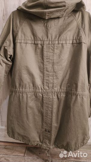 Ветровка Clockhouse,с капюшоном 44-46