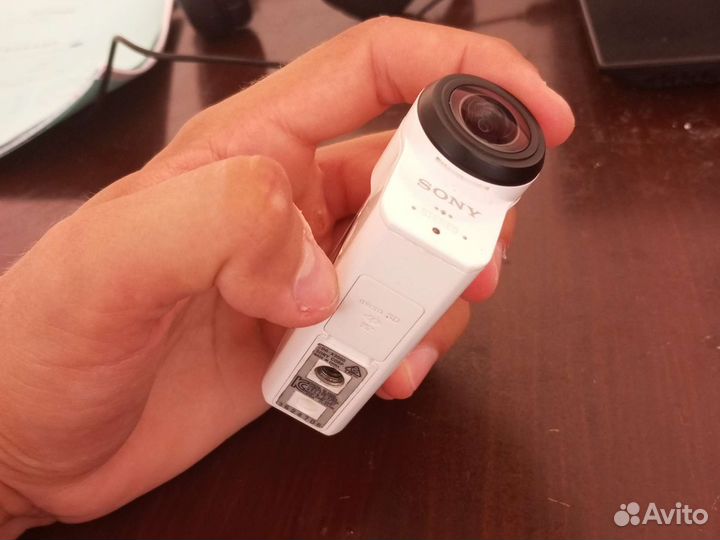 Экшн камера sony x3000