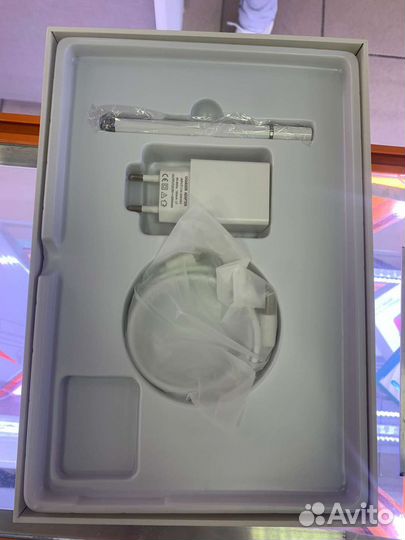 Планшет новый