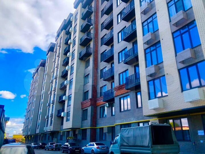 3-к. квартира, 106 м², 2/10 эт.