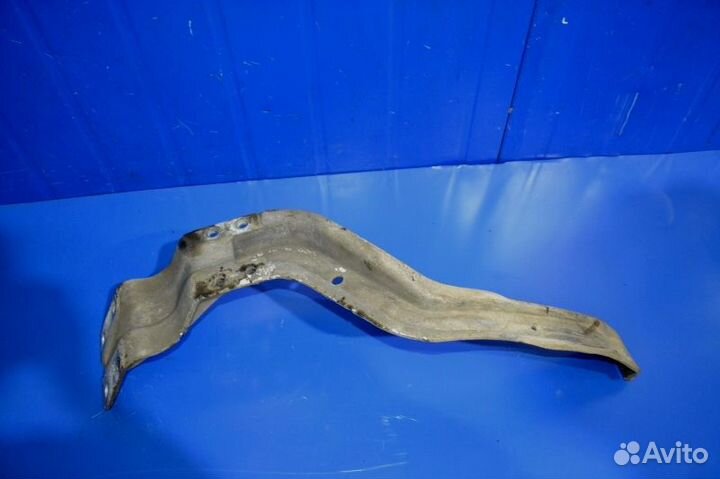 Кронштейн крыла, передний мост передний левый scan