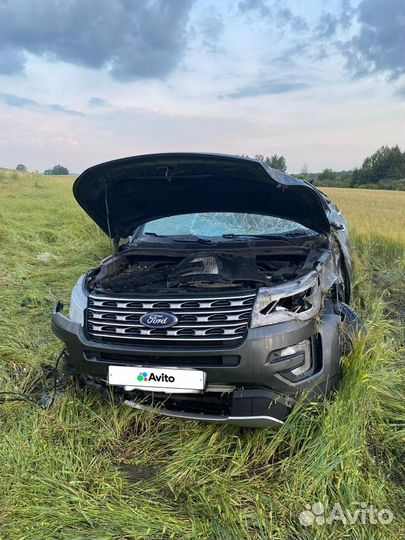 Ford Explorer 3.5 AT, 2016, битый, 130 000 км