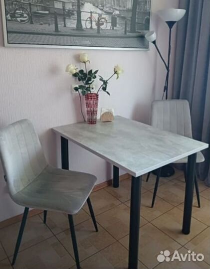 Стол новый