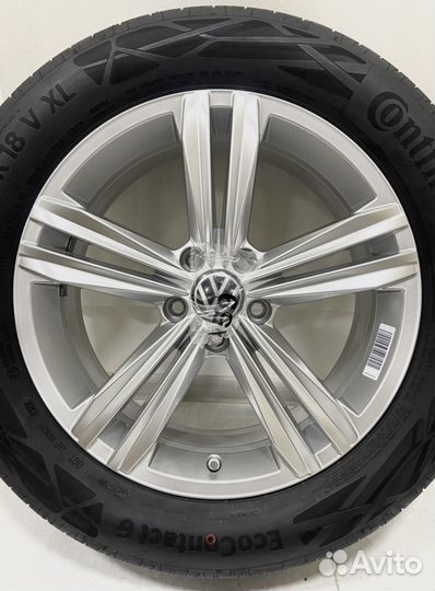 Новые Volkswagen Toguan, Michelin 235/55 R18