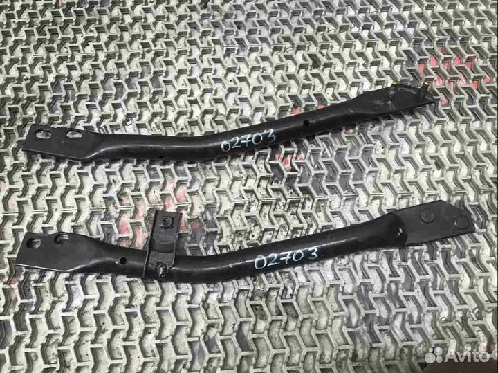 Распорка стоек Honda Accord