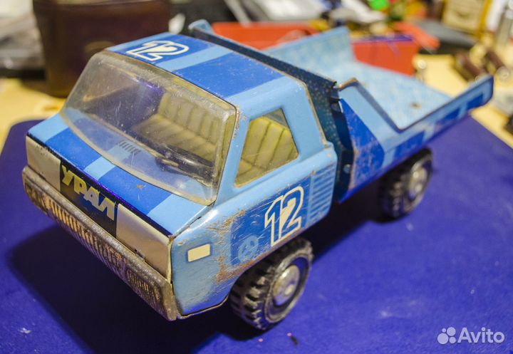 Грузовик Урал СССР игрушка самосвал