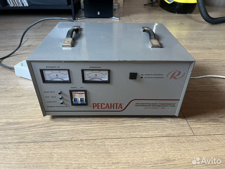 Стабилизатор напряжения Ресанта асн-5000/1-эм
