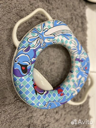 Сидушка на унитаз, стульчик для купания и т. д