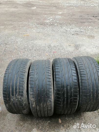 Bridgestone Dueler H/P Sport 235/55 R17