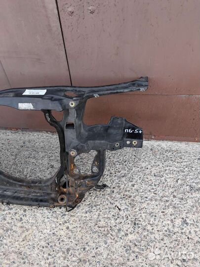 Телевизор Рамка Радиатора Пассат Б5+ 3B0805594