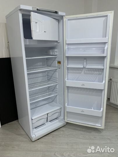 Холодильник indesit