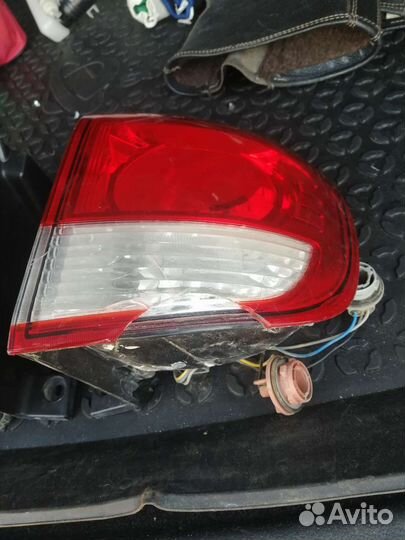 Фонарь задний правый, левый SsangYong Kyron