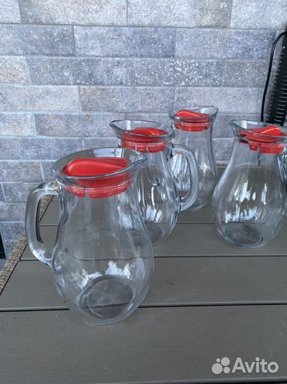 Кувшины и графины