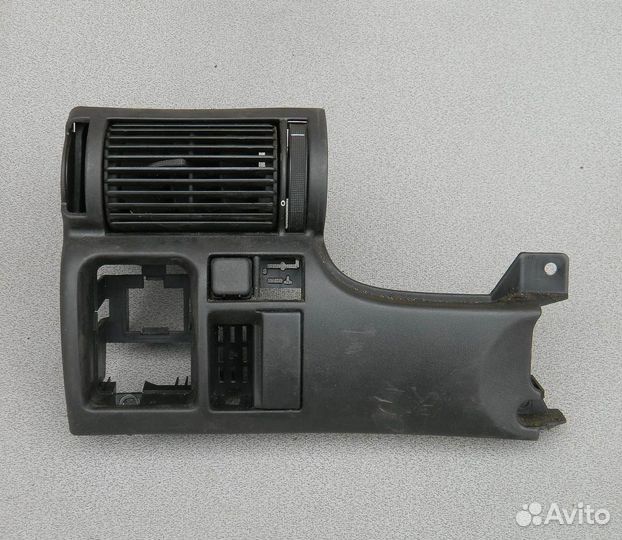 Дефлектор воздушный левый Opel Astra F 1.6