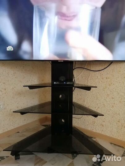 Кронштейн для телевизора поворотный