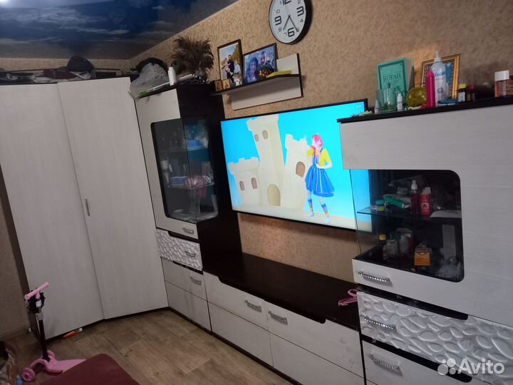 Стенка в гостиную