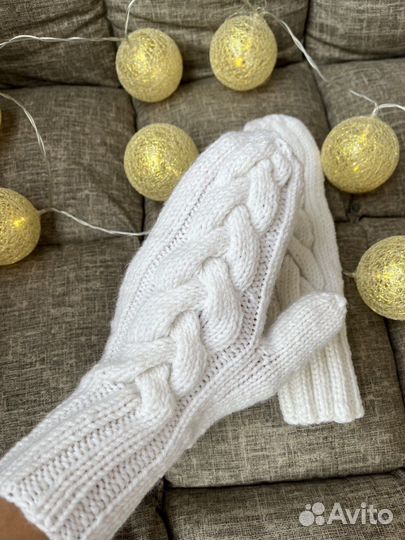 Варежки вязаные ручной работы