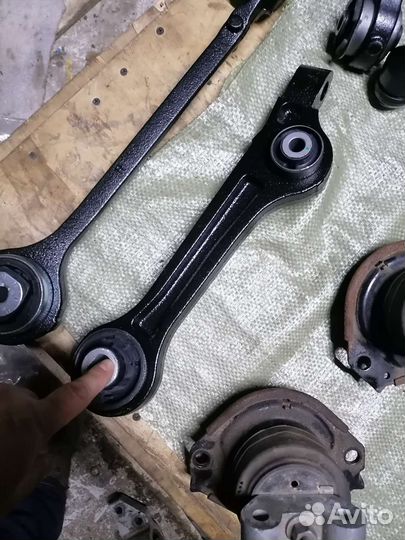 Рычаги перед RWD Dodge Charger LD