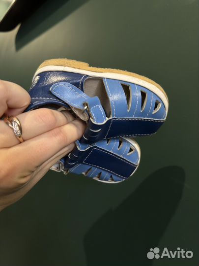 Босоножки детские 20