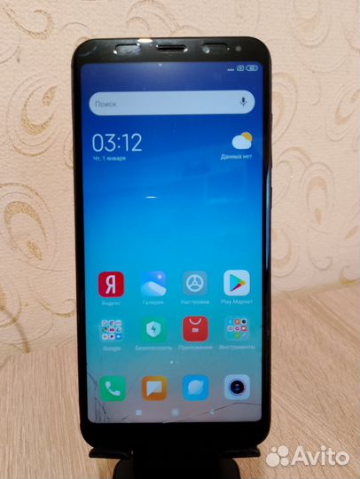 Xiaomi Redmi 5 Plus, 3/32 ГБ