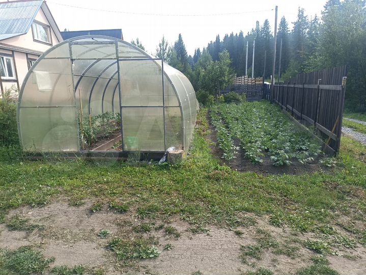 Дом 64 м² на участке 9 сот.