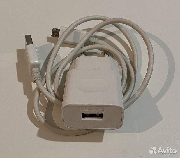 Сетевое зарядное устройство Huawei HW-050100Е01