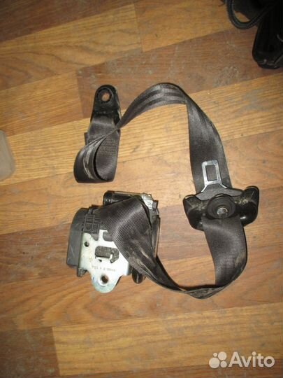 Ремень безопасности Range Rover Sport I