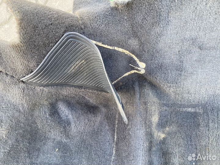 Ковер салона Toyota Land cruiser