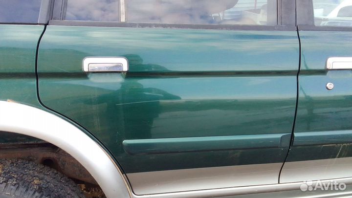 Дверь задняя правая Мицубиси Монтеро Спорт К9