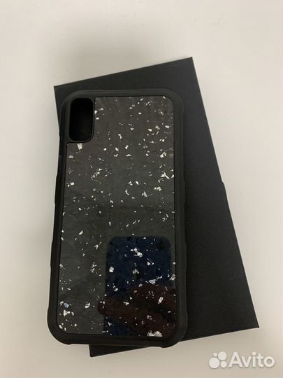 Чехол на iPhone xr карбон