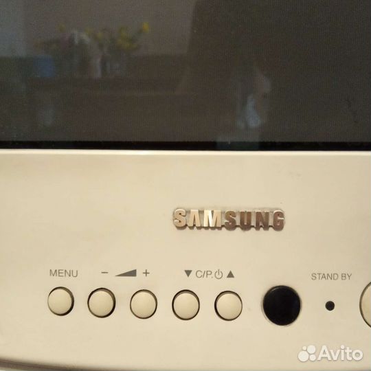 Телевизор samsung