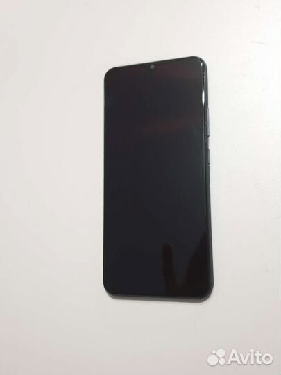 Телефон realme c21y