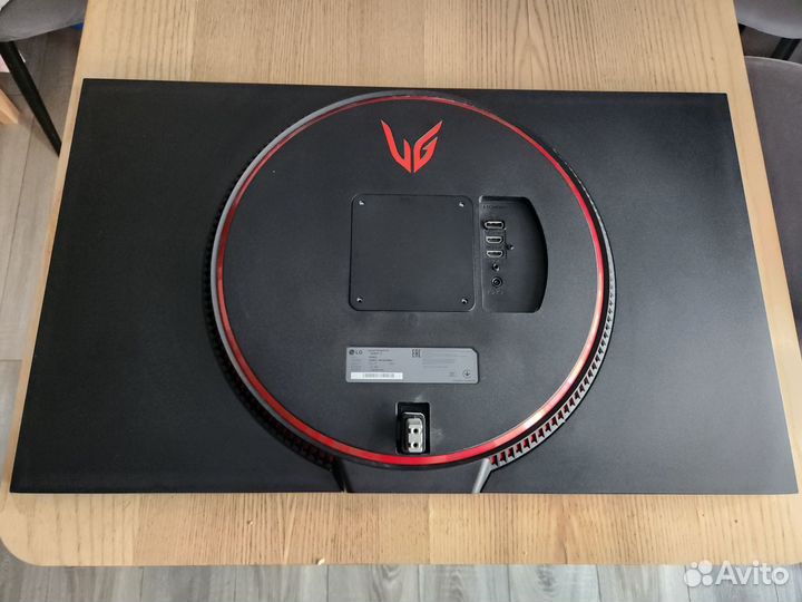 Монитор 31.5 дюйма 2К, 165Гц LG UltraGear 32GN600