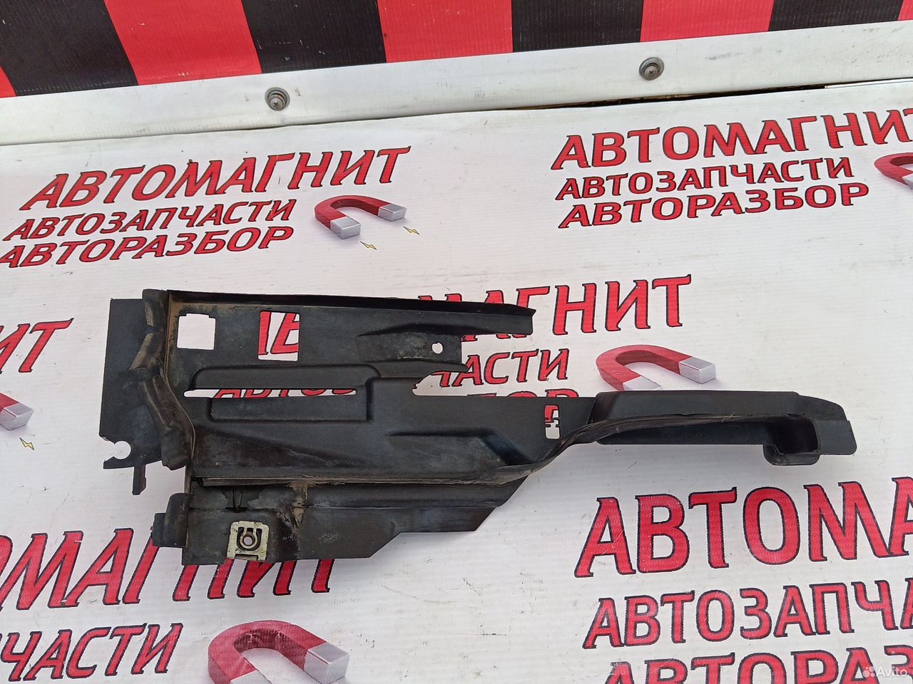 Накладка крыла передняя правая Форд Фокус 3