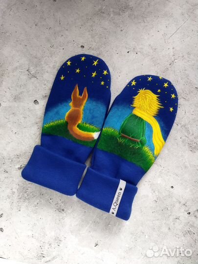 Варежки из футера с ручной росписью