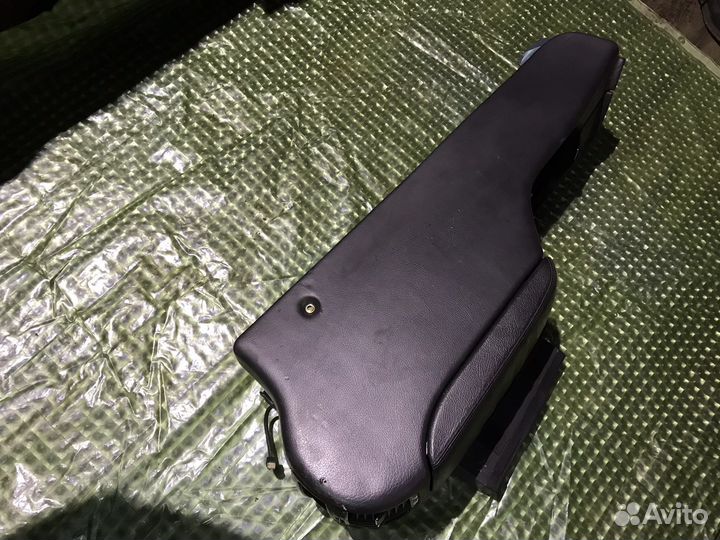 Подлокотник консоль центральная Mercedes W220